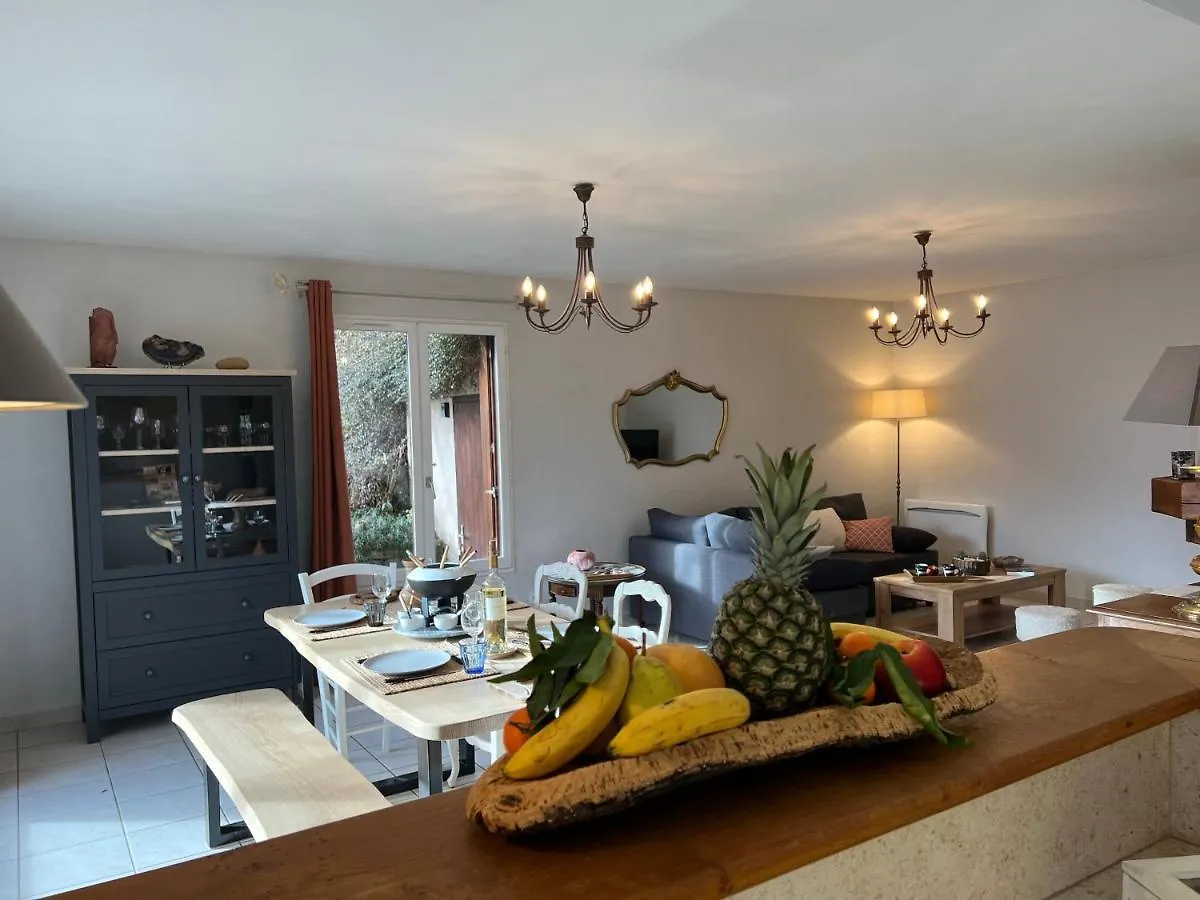 Holiday home Maison Des Vignes Embrun