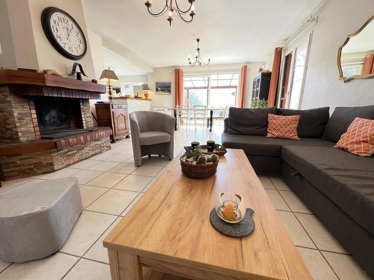 Holiday home Maison Des Vignes Embrun