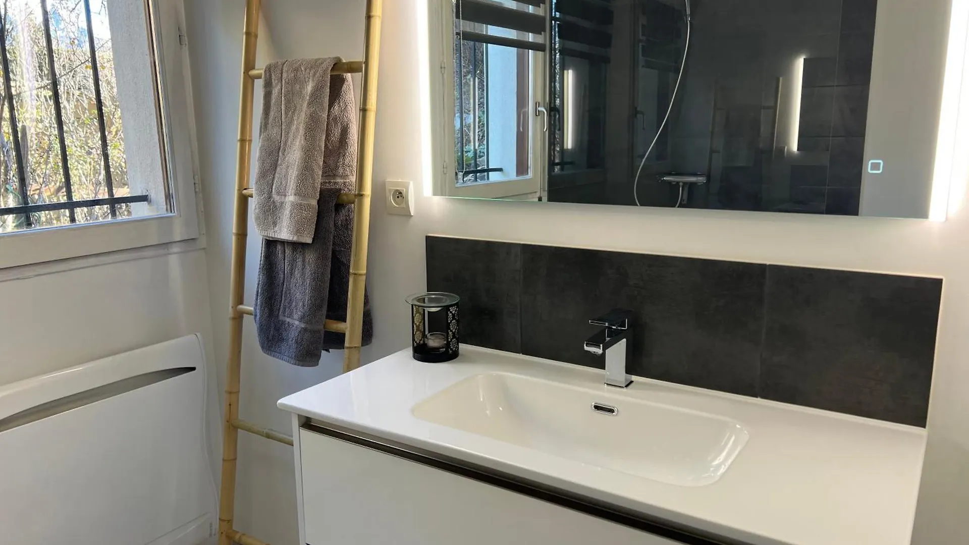 Holiday home Maison Des Vignes Embrun